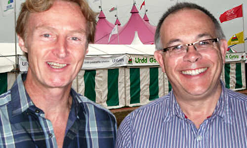 Hywel Wiliam (right) with Tim Hartley