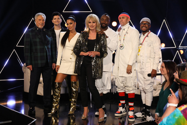 Sir Tom Jones, Danny O'Donoghue, Nicole Scherzinger, Joanna Lumley and The Black Eyed Peas (Credit: ITV)
