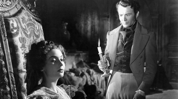 1946: John Mills as the adult Pip with Valerie Hobson as Estella in David Lean’s Great Expectations (Credit: Carlton Film Distributors)