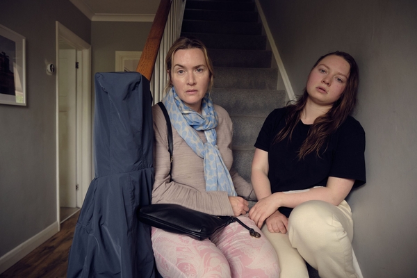 Kate Winslet and Mia Threapleton in I Am Ruth (credit: Joss Barratt/ Channel Four)