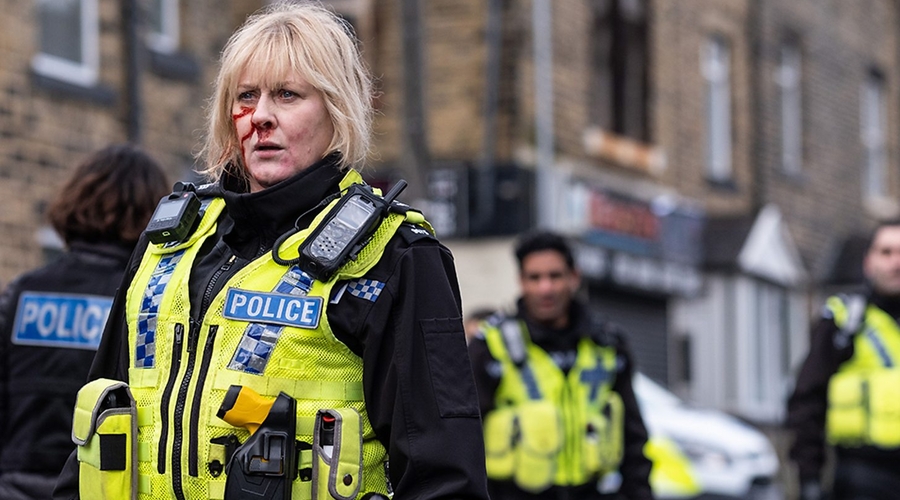 New Images Of Sarah Lancashire And Cast Of Happy Valley Hint At Violent ...